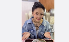 娱乐圈吃瓜用什么看,揭秘明星动态，轻松掌握娱乐热点
