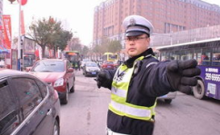 烟台交警,护航市民出行无忧