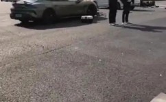 小米汽车回应SU7试驾车撞上电瓶车没使用弹射模式也没超速电瓶车闯红灯