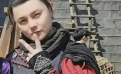 娱乐吃瓜尹正小说,娱乐圈的瓜田秘闻录
