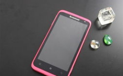 联想乐phone s720,时尚女性专属，性能与美观并重